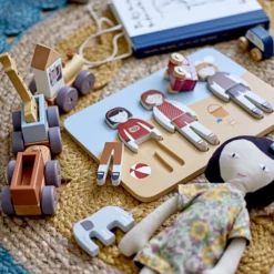 Bloomingville Jouet à Tirer Coty Train 8 Bloomingville Jouet à Tirer Coty Train -Bloomingville 47441 01 3 EnvironmentImage 4130cc0317